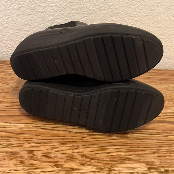 Easy Spirit Wedge boots Size 5 M - Picture 10 of 10